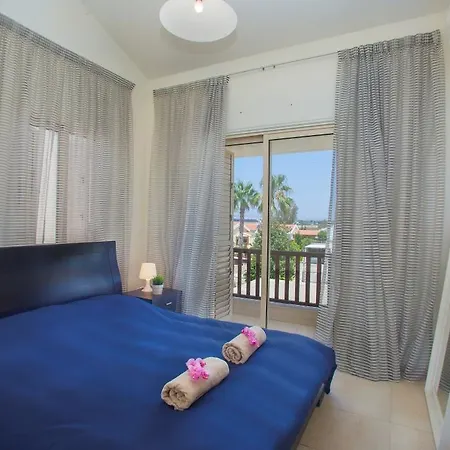 Villa By The Beach In Larnaca Avgorou