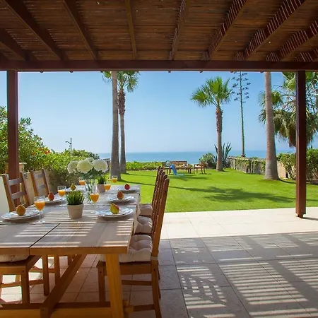 Villa By The Beach In Larnaca